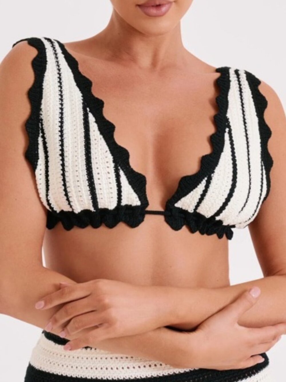 MESHKI Jadia Contrast Crochet Bralette Black White Scalloped Crop Top L NWT